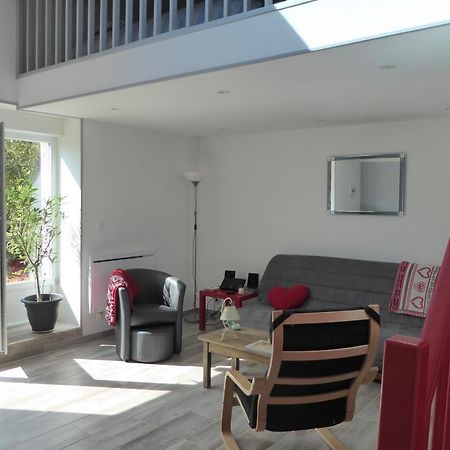 Dans Un Jardin Villa Apremont-la-Foret Exterior foto